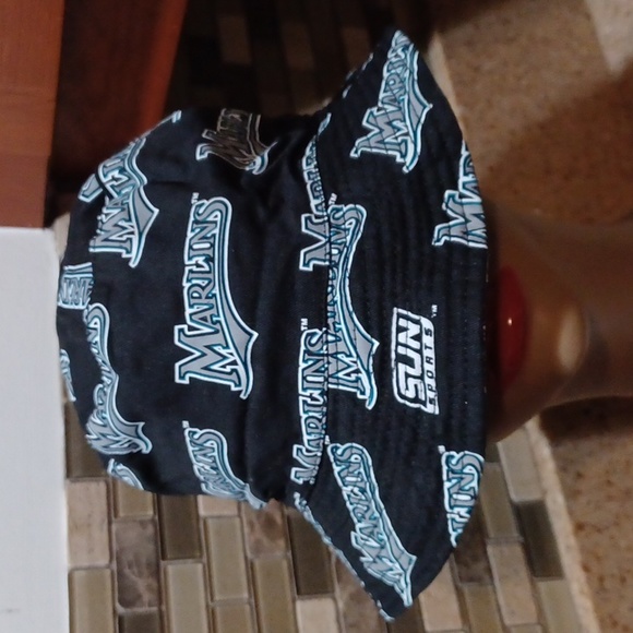 FSN Miami Marlins Reversible Bucket Hat Sz OS - Picture 1 of 6